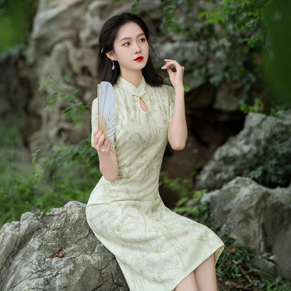 年轻旅拍民国风温婉送考气质旗袍女收腰显瘦日常连衣裙蕾丝旗袍裙