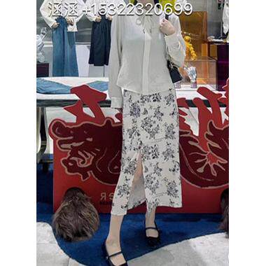 真丝真丝*气质夏天2024字