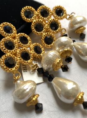 Vintage Marcy Feld稀有黑金夸张巴洛克棉花珍珠扫肩复古走秀耳夹