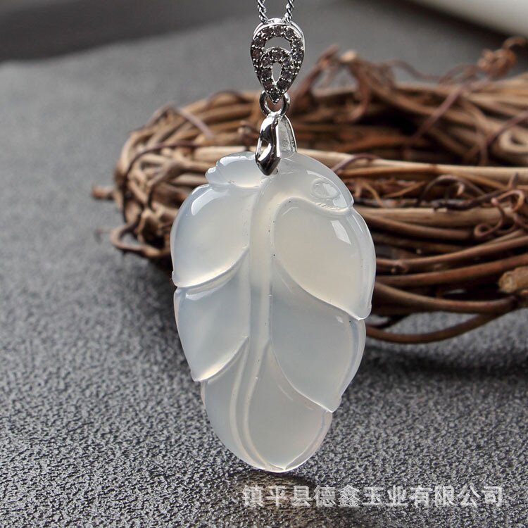 绿玉髓镶嵌吊坠 925银镶绿玉髓玉叶 金枝玉叶吊坠直播货源