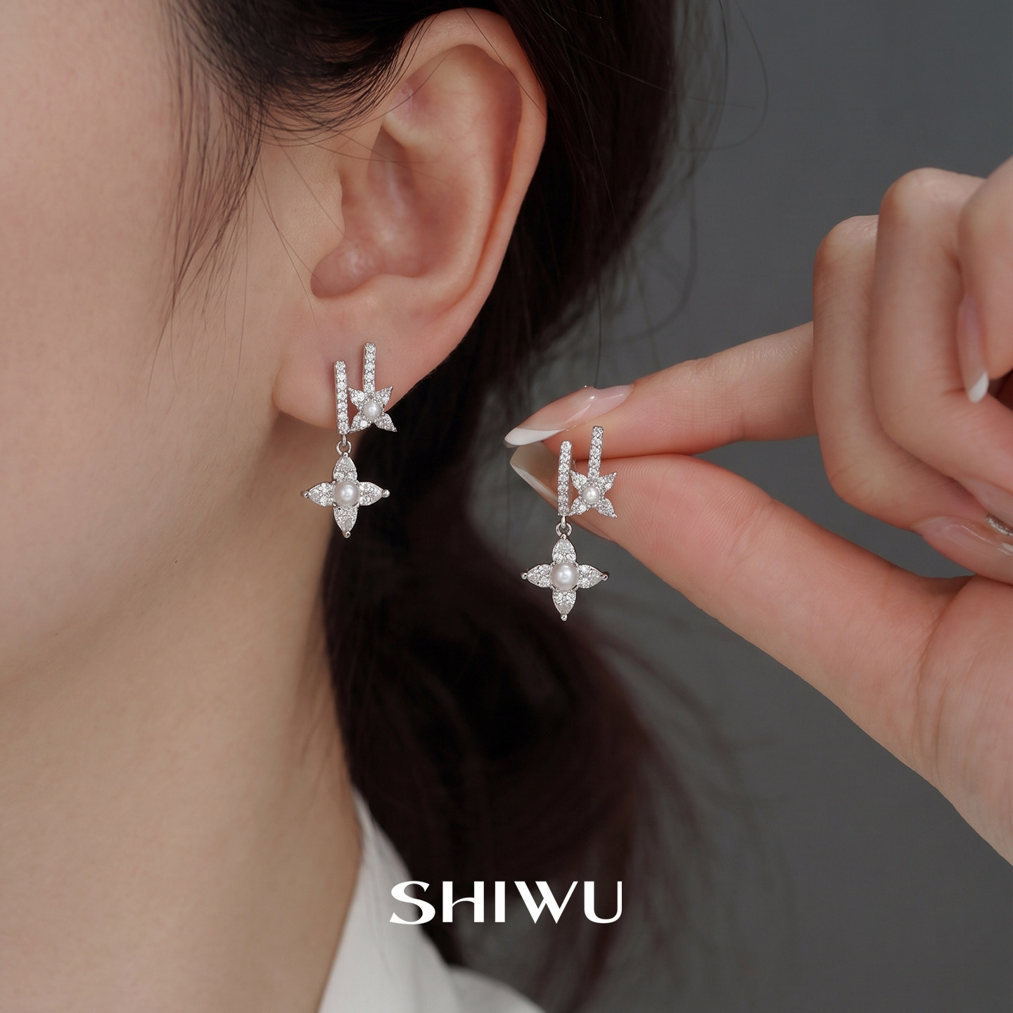 设计师款四叶草珍珠925银耳钉