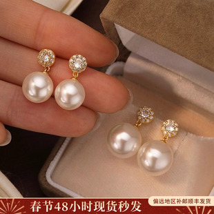 深海母贝珍珠耳钉耳环2026新款爆款夏天珍珠耳钉轻奢高级感耳饰女