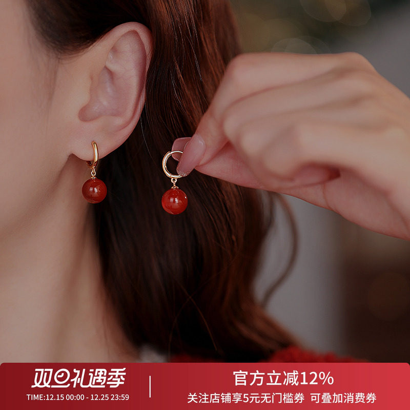 红玛瑙耳扣2025新款爆款秋冬红色耳饰配大衣耳环圈圈复古耳钉女