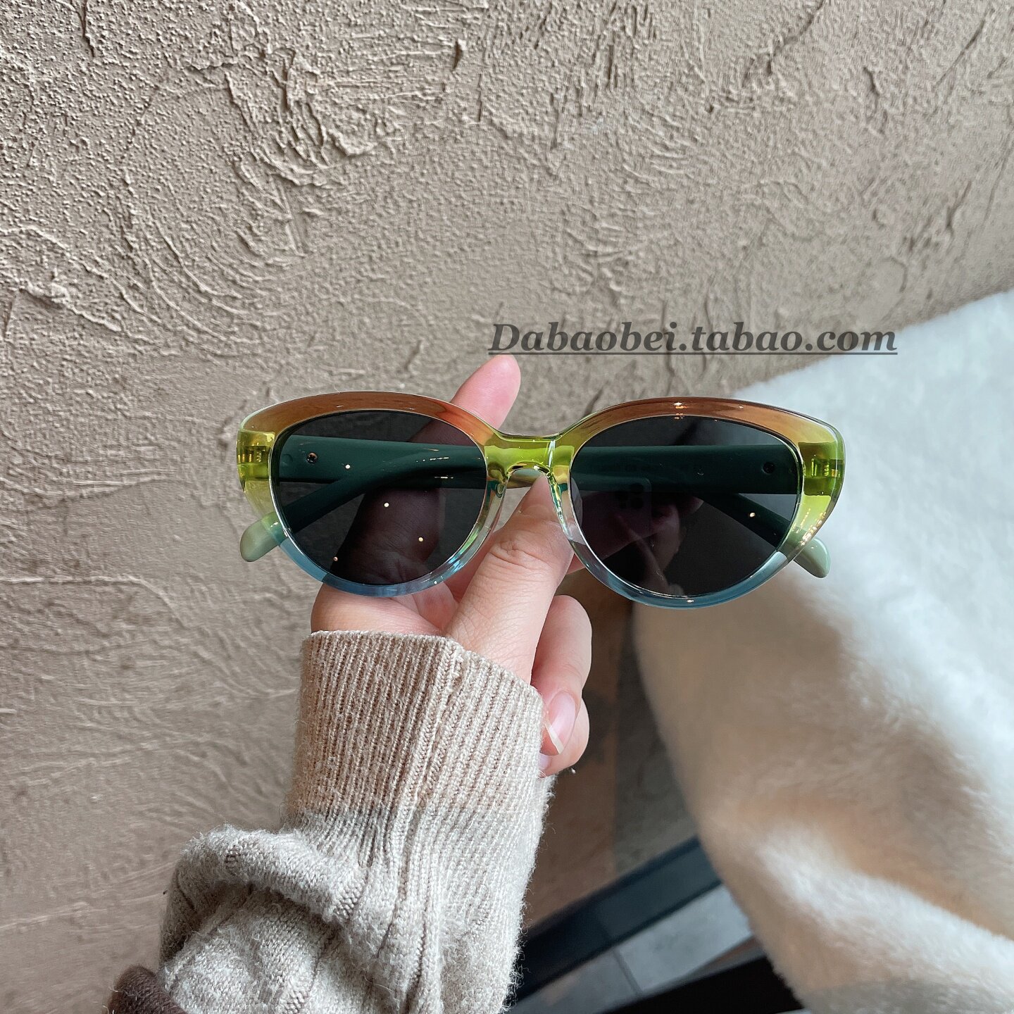 复古猫眼太阳镜女高级感彩色镜框防紫外线墨镜男女通用椭圆形遮阳