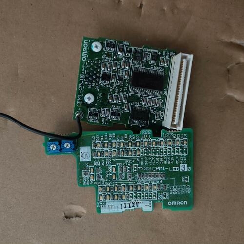 议价欧姆龙PLC主板 CPM1-CPU1，拆机件，成色如图，功能
