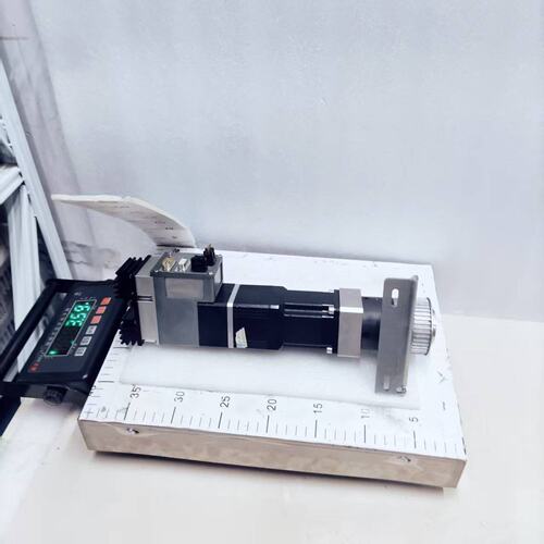 议价施耐德马达ILA1F572S1836