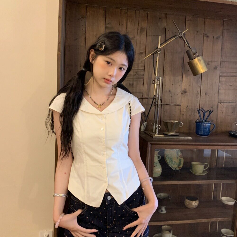 学院风娃娃领短袖衬衫女