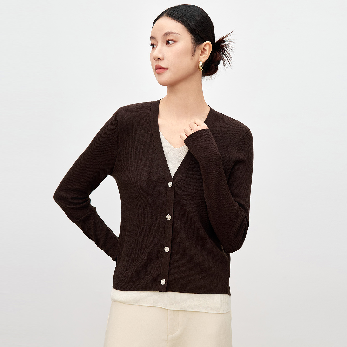 老钱风假两件丝毛针织v领开衫女深色纽扣叠穿薄款设计感毛衣外套