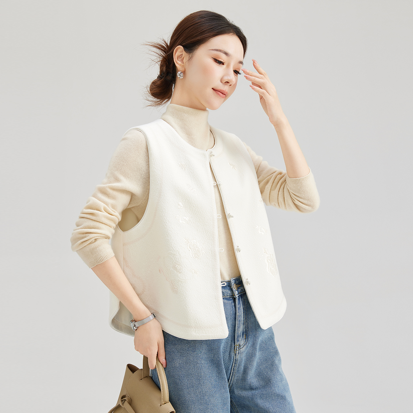 水墨佳人气质百搭白色马甲