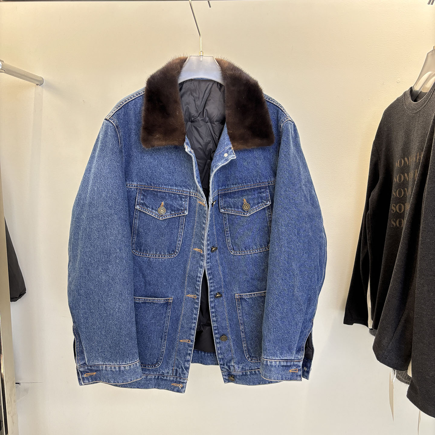 欧洲站2025冬季新款高品水貂毛领宽松休闲牛仔外套白鹅绒派克服女