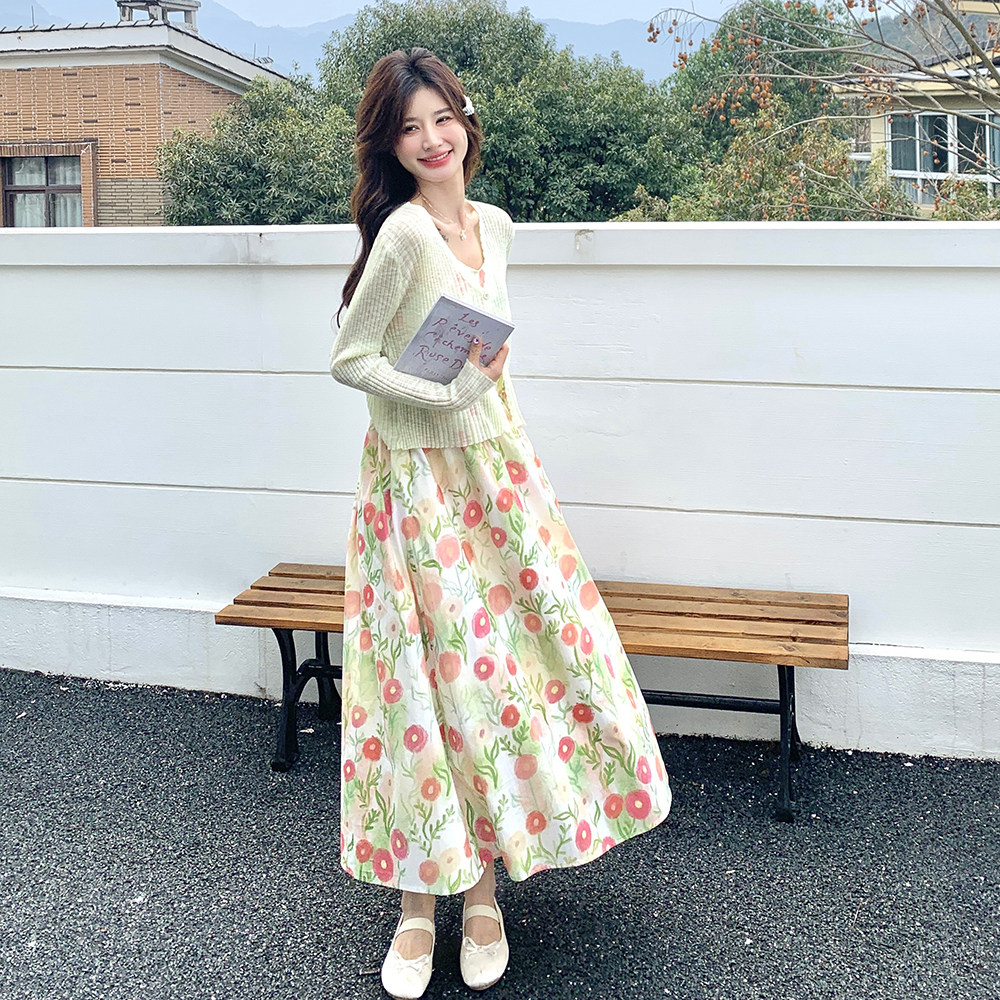 2025新款法式碎花吊带连衣裙套装女夏季温柔风针织开衫两件套