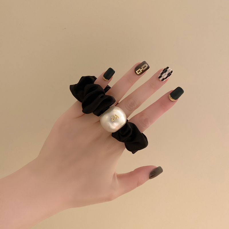 气质小香双珍珠头绳丸子头发绳女高级感夏季2024年新款扎马尾发圈