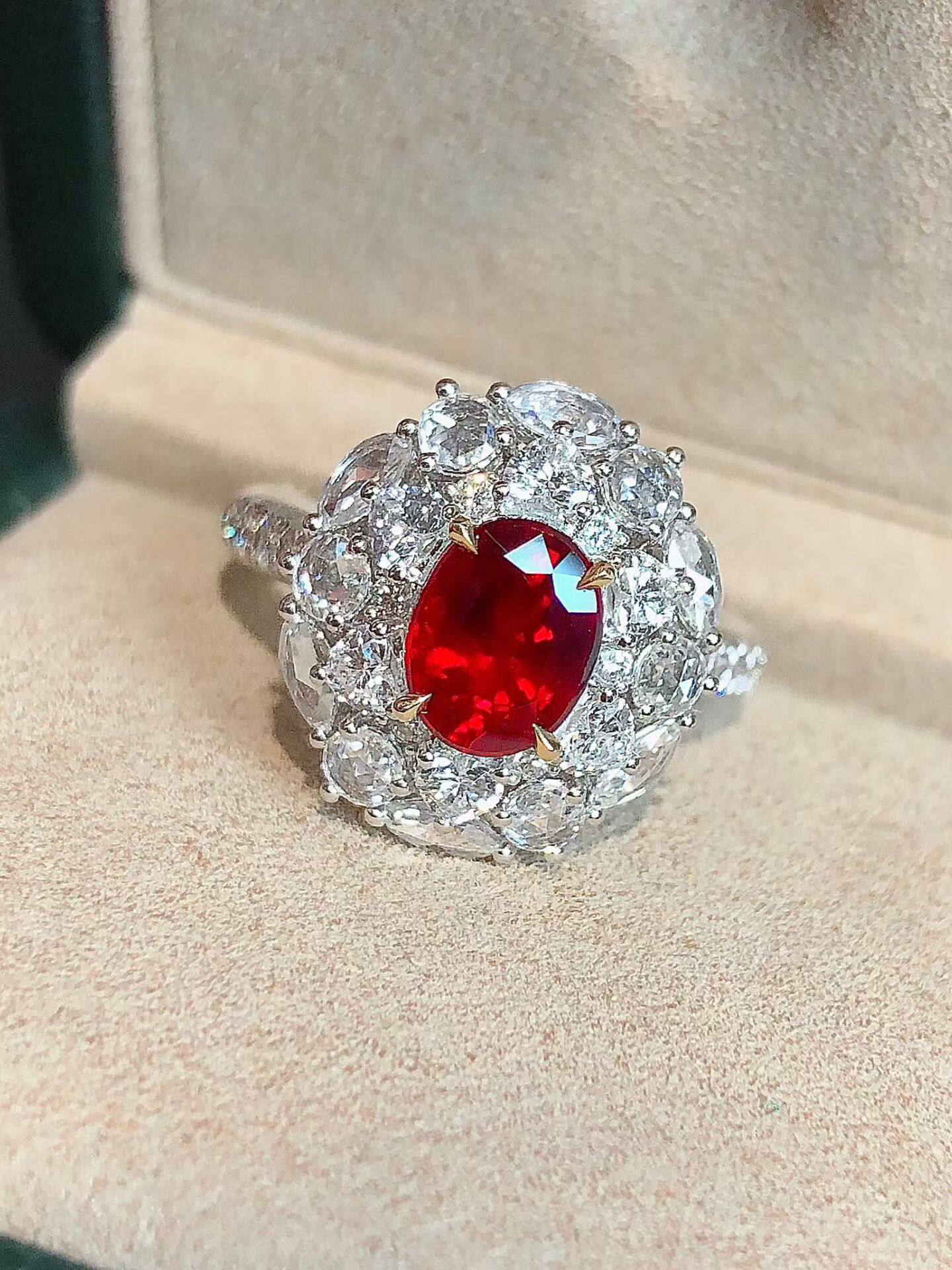 回收无烧鸽血红宝石戒指吊坠 AIGS 主:2.06ct 钻:1.571ct金:7.54g
