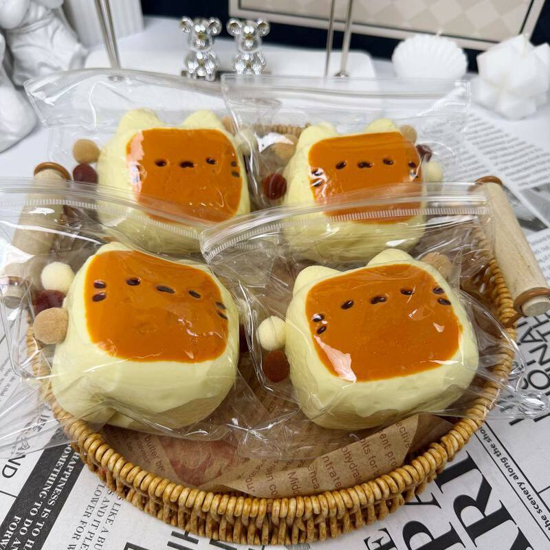 小红书奶糖小猫咪硅胶捏捏乐泥感食品级慢回弹解压捏捏乐玩具批发