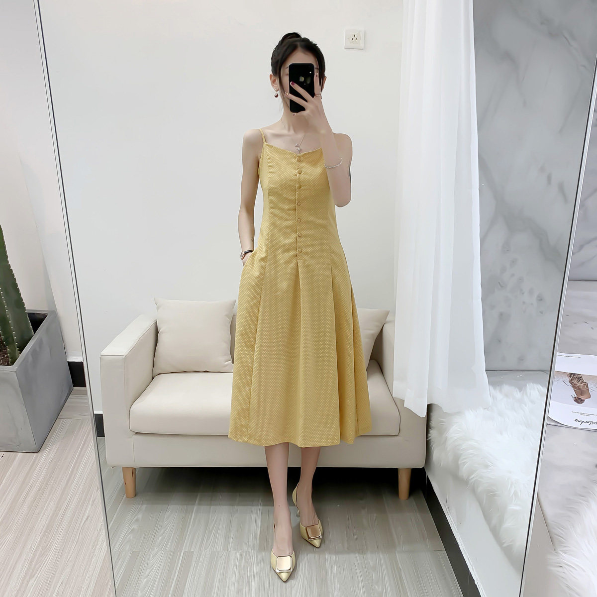 圆点雪纺吊带裙连衣裙女春夏中长款气质显瘦内搭打底长裙外穿裙子