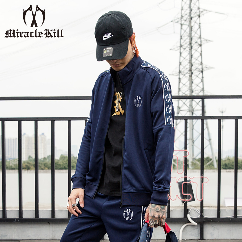 MIRACLEKILLxFCMK专业足球系列双刀时尚外套双刀串标织带运动夹克