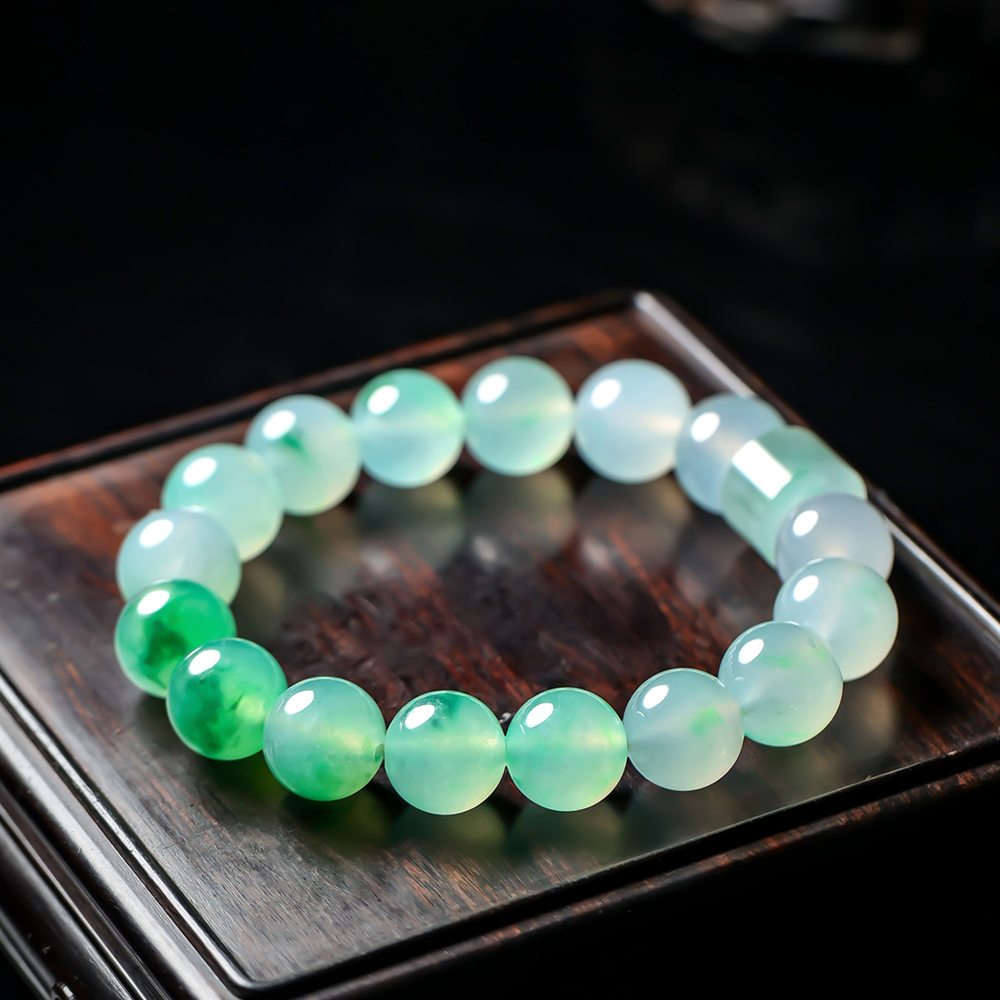 羊子珠宝 春山独宿 老坑冰种满色飘阳绿翡翠手串11.30