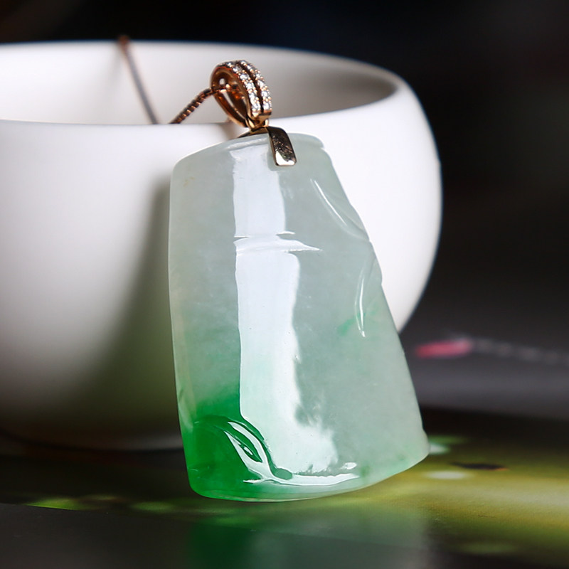 羊子珠宝  庄严华贵之美 老坑种辣色正阳绿竹子 翡翠挂件