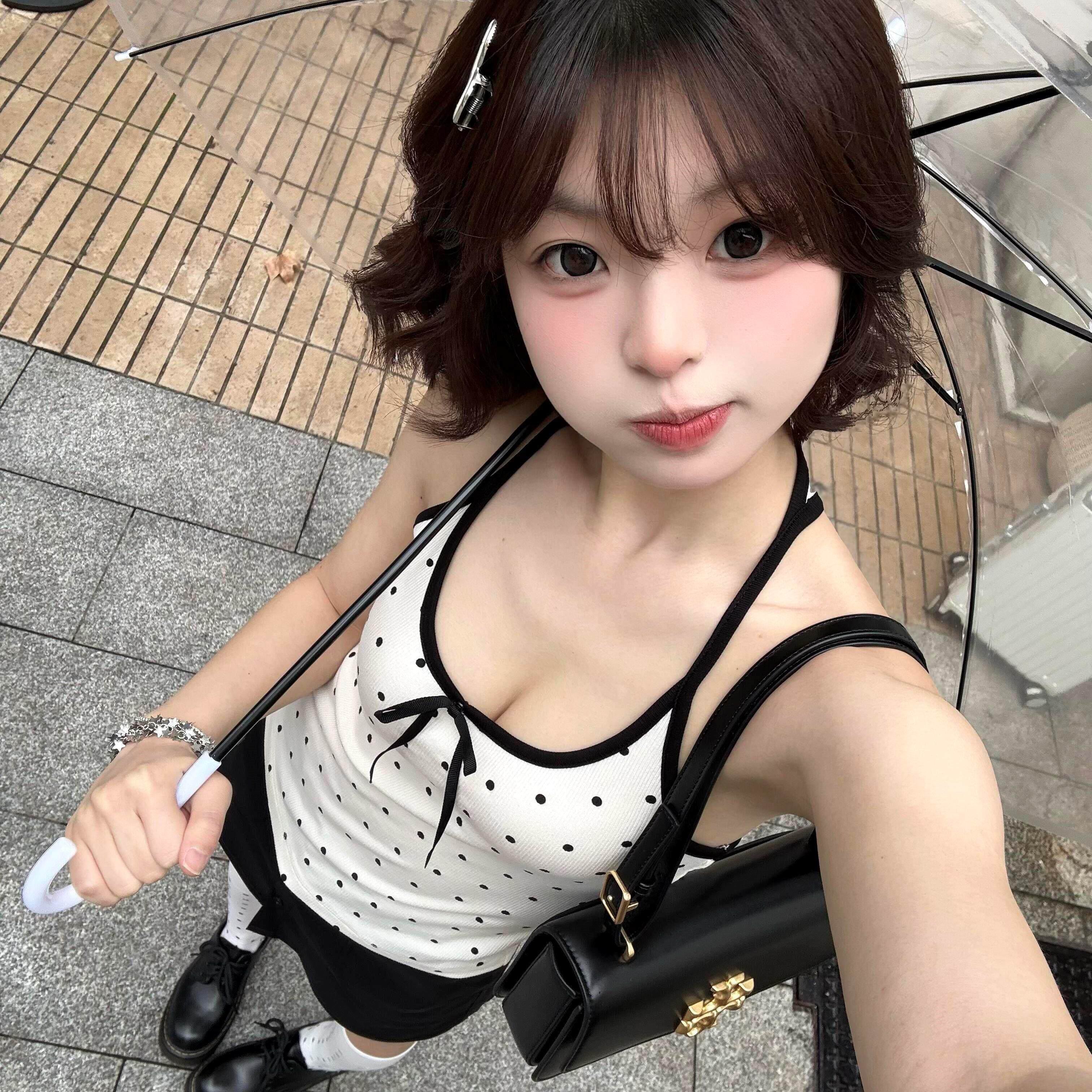 韩系白色波点蝴蝶结挂颈吊带背心女夏季修身显瘦外穿内搭无袖上衣