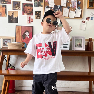 日系潮牌男童福神短袖T恤夏季新款宝宝M字母印花圆领休闲上衣童装