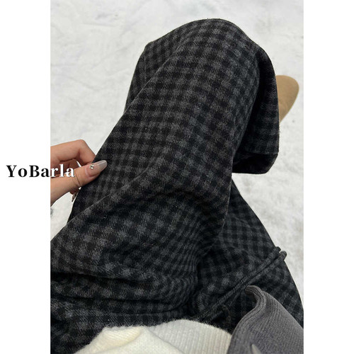 修饰腿型，百搭显瘦的格子休闲裤