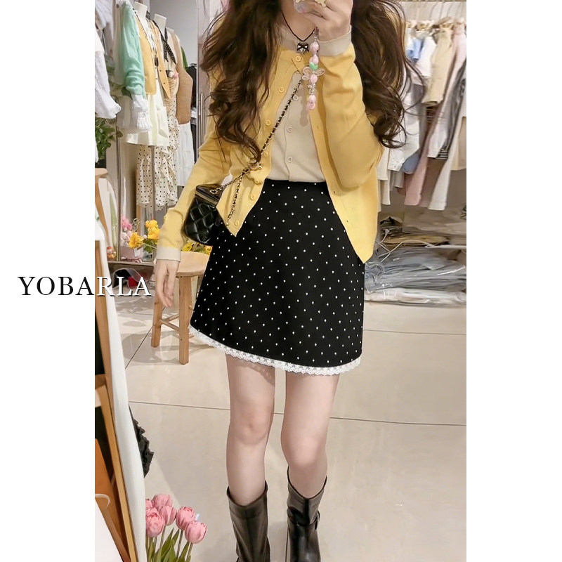 谁穿谁好看，百搭显瘦款波点短裙