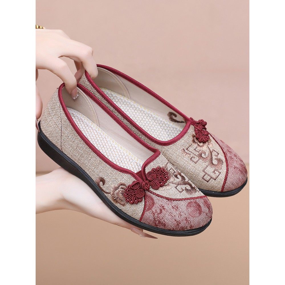 老北京布鞋女鞋春秋季老年人软底防滑奶奶鞋舒适透气平底妈妈单鞋