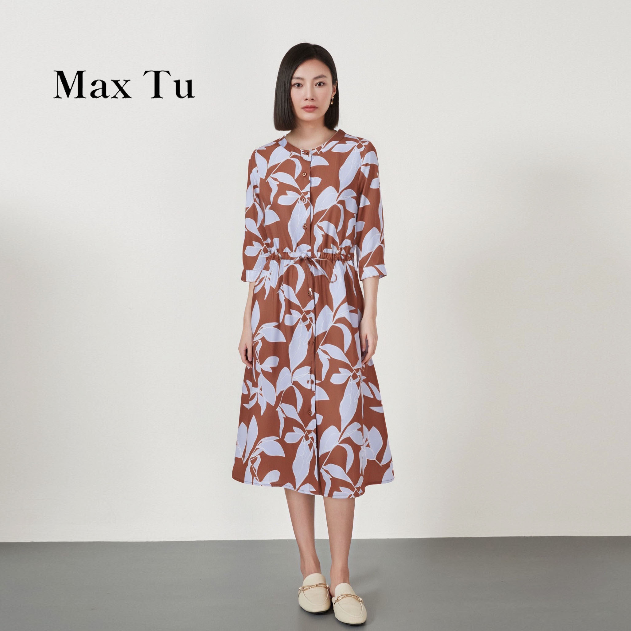 Max Tu女装2025年夏新款宽松大码收腰显瘦印花全棉中袖连衣裙