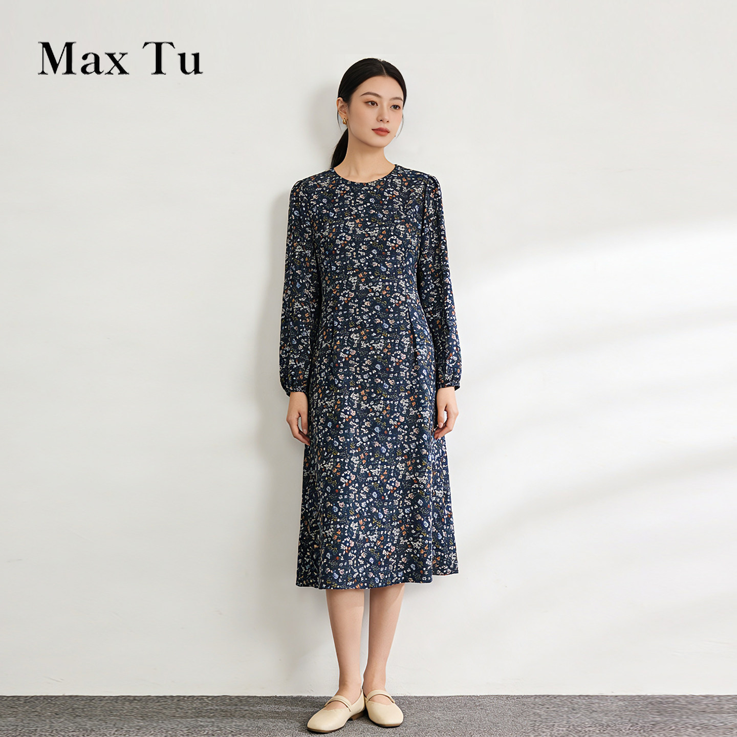 Max Tu女装2026春秋气质显瘦百搭休闲中长裙碎花圆领长袖连衣裙