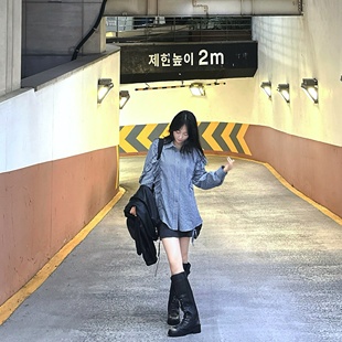 5I03 W25200 不退换全韩LUCKYCHOUETTE韩代25秋衬衫 LFSA