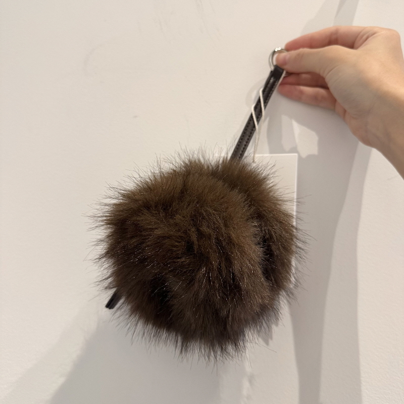 不退换全韩百货MATINKIM韩国代购25冬包挂件 MK259OAC016M 5K17