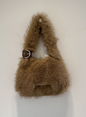 不退换全韩 MATINKIM韩国代购2025冬拎包 KM259OBG014M 5K04