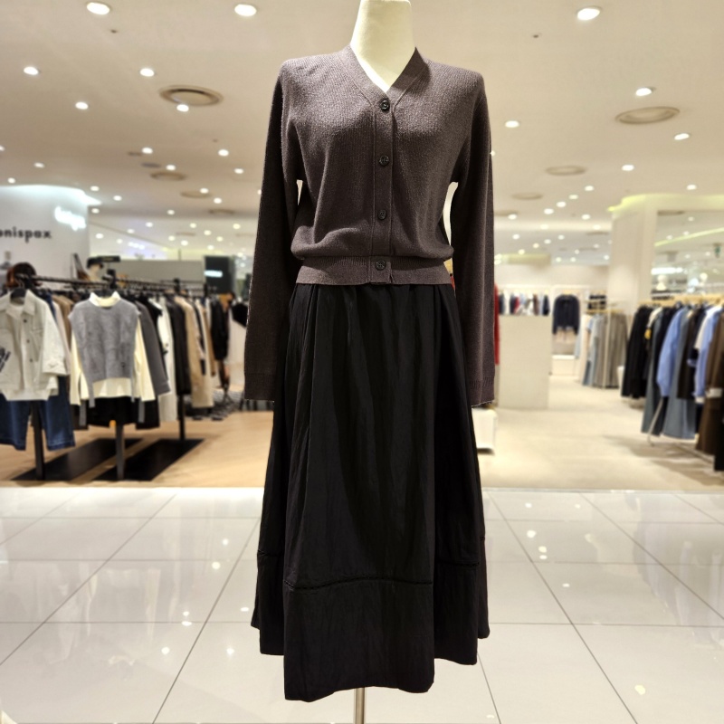 全韩百货 LESHOP 韩国代购 2025秋 时尚连衣裙 L1G42KOP010 5I15