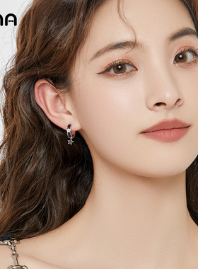 ona黑色星星耳环女少女感甜酷耳扣2025年新款潮耳坠学生耳饰品