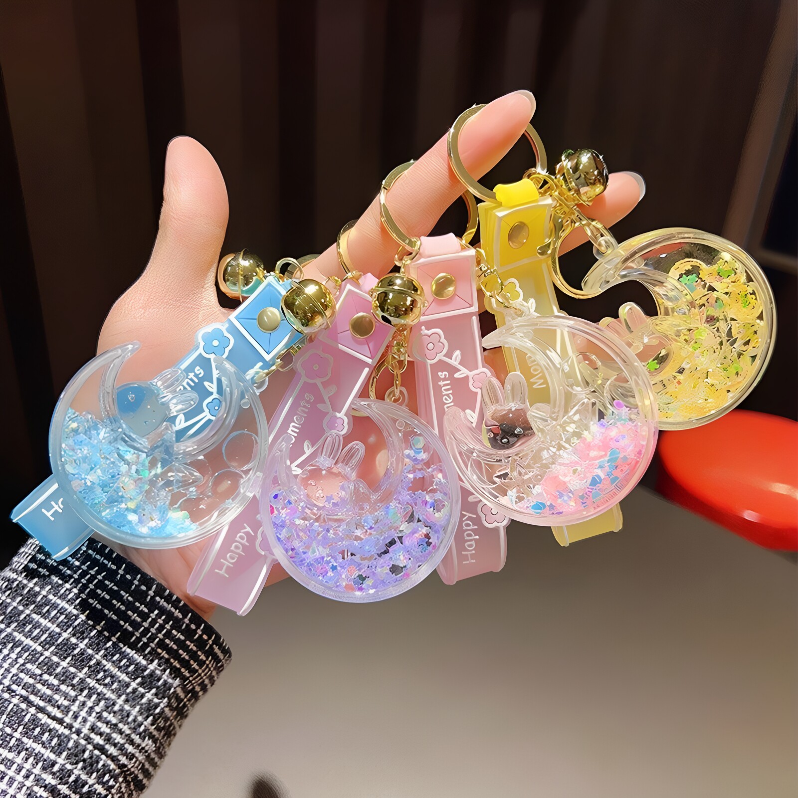 热销爆款夜光星月兔泡泡珠钥匙扣少女心流沙瓶挂件情侣背包挂饰女