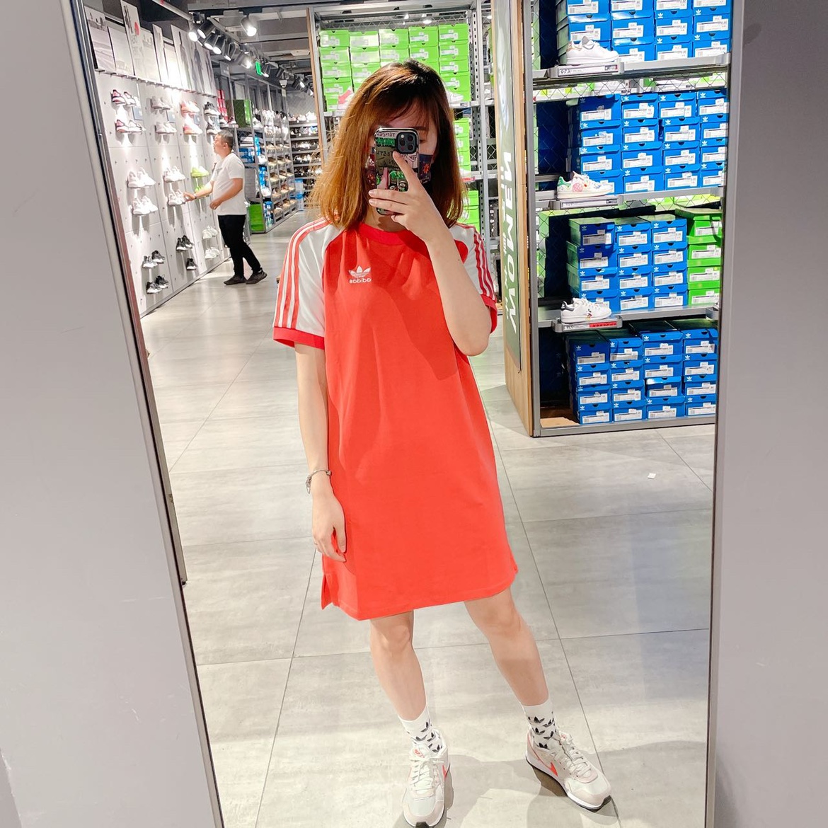 Adidas三叶草女子连衣裙