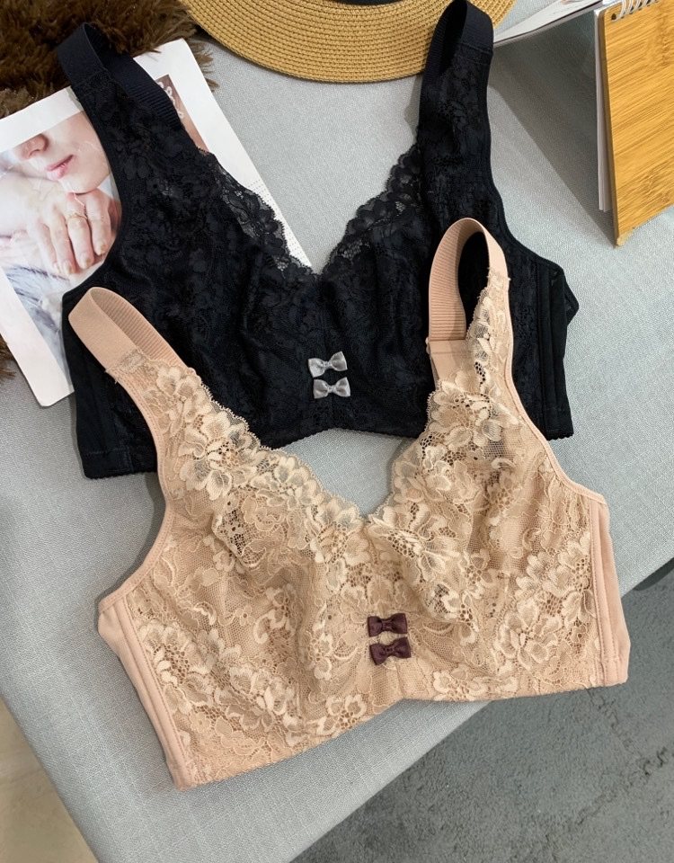 强货推荐!300 娅*～大胸显小超薄杯聚拢侧收上托调整内衣软钢圈