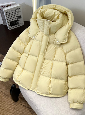 奶黄色连帽加厚短款羽绒服女2025冬季新款宽松显瘦保暖面包服外套