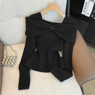 黑色高级感一字肩毛衣针织衫女秋季设计感小众甜辣妹修身打底上衣