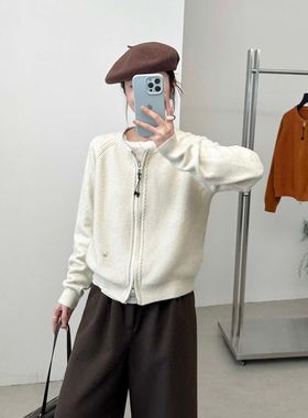 2025新款短款圆领拉链毛衣开衫女复古宽松高级感纯色针织外套