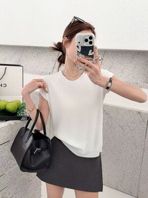 2026年夏季新款轻奢纯色钉珠短袖T恤女胖MM通勤宽松百搭洋气上衣