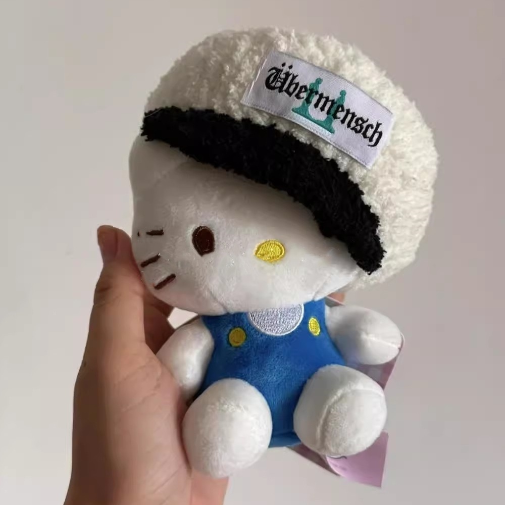 日本权志龙同款帽子哈喽kitty包包挂件毛绒可爱公仔书包挂饰礼物
