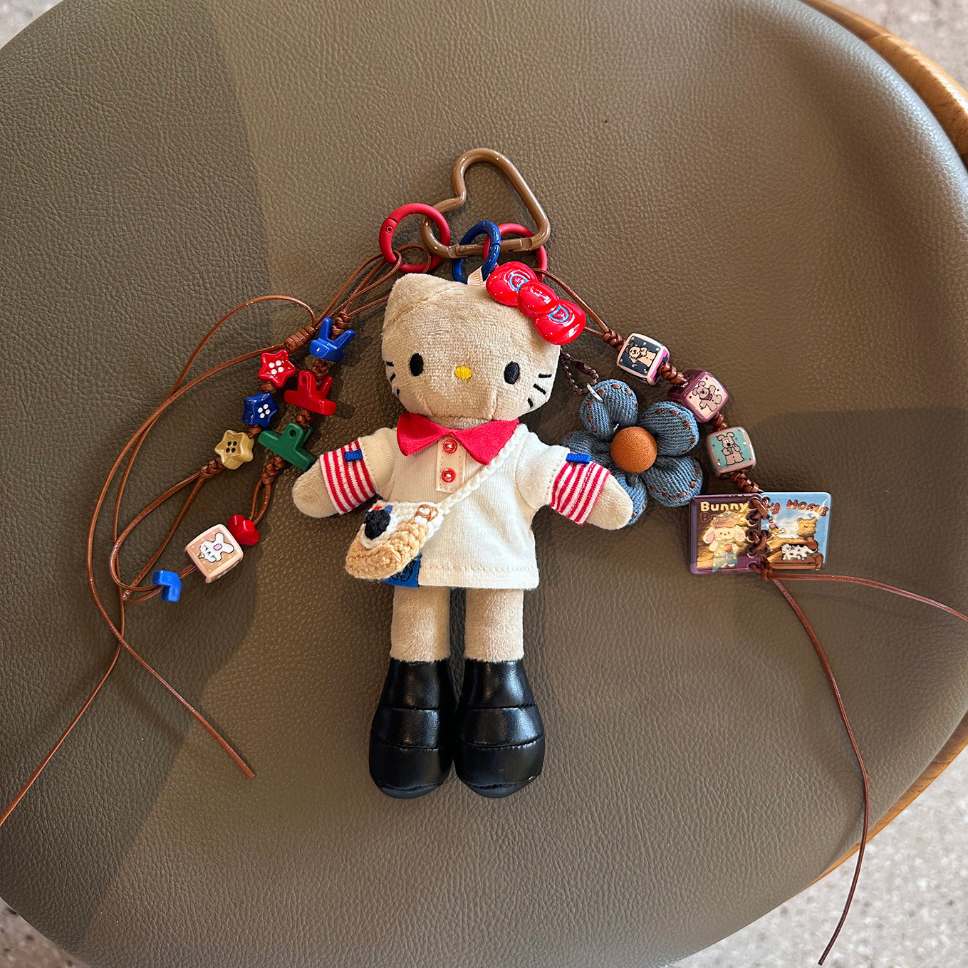 日本包包毛绒挂件书包挂饰玩偶公仔kitty少女长腿黑皮kt猫高级感,服饰配件/皮带/帽子/围巾,包挂件,淘宝优惠券,粉丝福利购,淘宝优惠卷