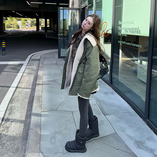 军绿色大翻领羊羔毛棉袄外套女冬