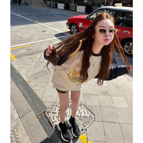 小鹿印花撞色长袖T恤女宽松上衣