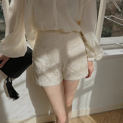 TOP家 mustbuy 法式浪漫复古绝美米色欧根纱绣花A字显瘦花边短裤