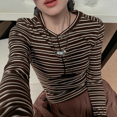 TOP家 温暖蓄能 法式复古高质亲肤磨毛条纹T恤+松紧腰大摆半身裙