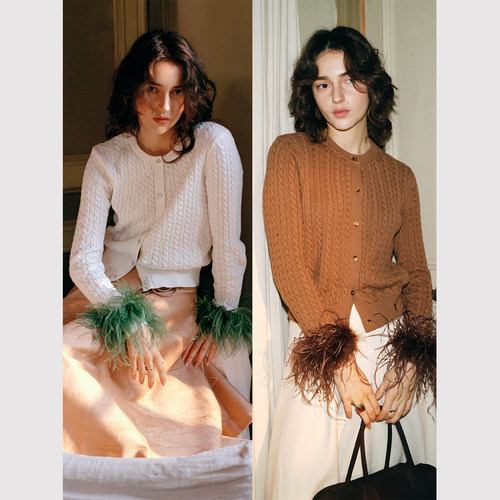 TOP家 浪漫氛围 法式温柔复古 可拆卸轻盈鸵鸟毛细腻肤感针织开衫