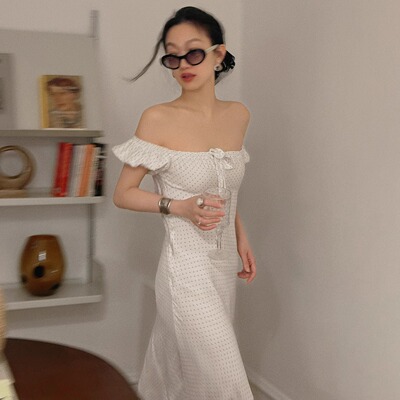 TOP家 曼妙动人 法式浪漫复古夏日小波点度假风一字肩连衣长裙夏