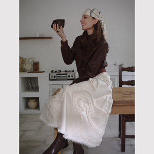 复古重工刺绣 法式 螺旋卷缝纯棉水洗毛边半身裙 优雅轮廓 TOP家